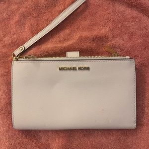 Michael Kors wallet new without tags